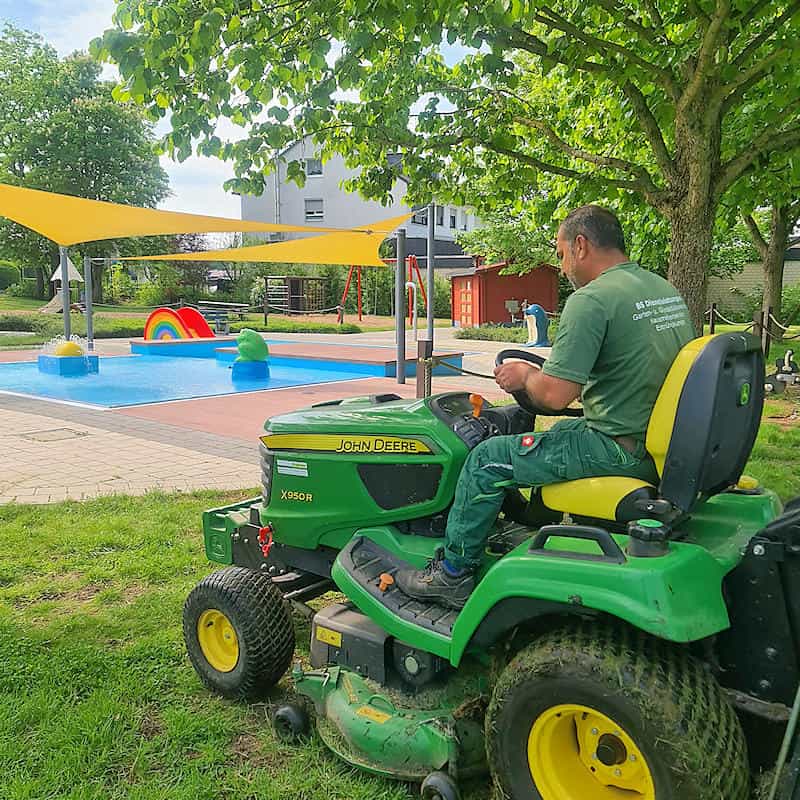 Kommunale Dienstleistungen von der Gartenelite in Nordstemmen